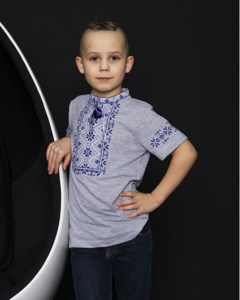 Вишита сорочка для хлопчика Зорянчик сірий з синьо-білим фото 1