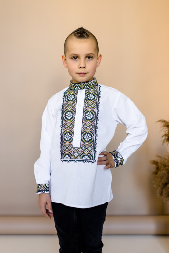 Вышиванка для мальчика Олекса (белая с зеленым) –купить в Украине от Галычанка