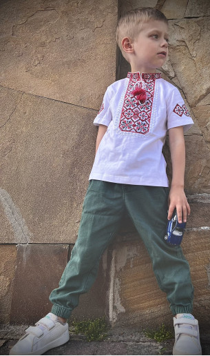 Купить вышитую футболку для мальчика Иванко (белая с красным) - цена от производителя Галичанка