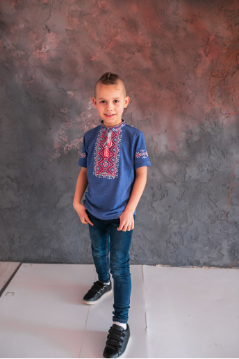 Купить вышитую футболку для мальчика Зорянчик (джинс синий с красно-белим) - цена от производителя Галичанка