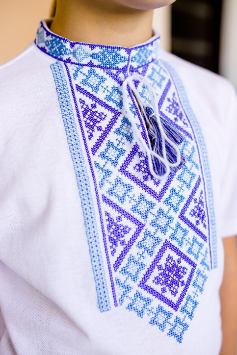 Купити вишиту футболку для хлопчика Юрчик (біла з синім) – ціна від виробника Галичанка фото 2