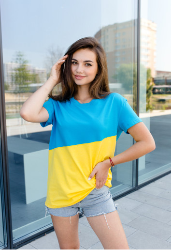 Жовто блакитна футболка жіноча оверсайз за низькою ціною в Україні від Галичанки