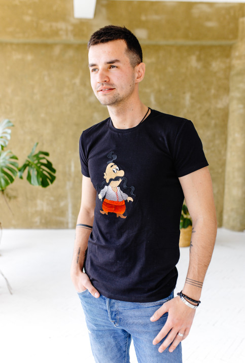 Купити чоловічу футболку Casual Козачок (чорна)  в Україні від Галичанка фото 1