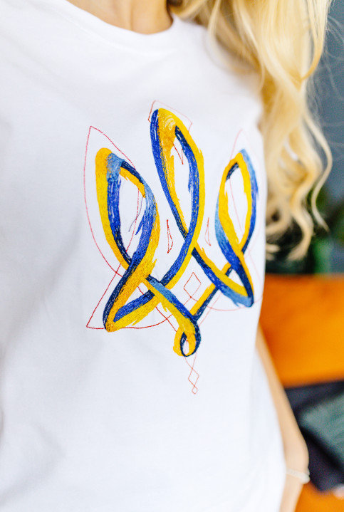 Купити жіночу футболку Casual Тризуб (біла)  в Україні від Галичанка фото 2