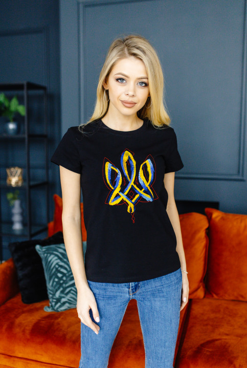 Купити жіночу футболку Casual Тризуб (чорна)  в Україні від Галичанка фото 1