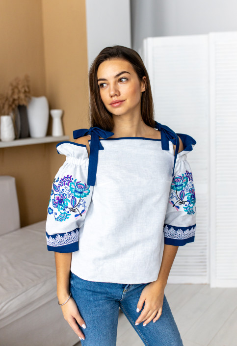 Купити жіночу вишиту сорочку Ірена (синьо-біла)в Україні від Галичанка фото 1