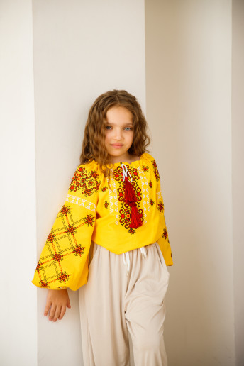 Вышиванка для девочки Ангелина (желтая с красной) – купить в Украине от Галычанка	