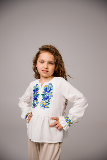 Вышиванка для девочки Соломийка (белая с синим) – купить в Украине от Галычанка	