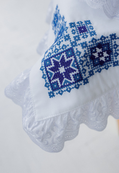 Купити скатертину в українському стилі Крижма Орнамент (біла з синім) від виробника Галичанка  фото 2