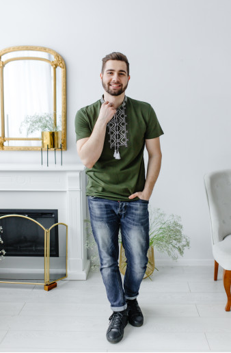 Купити чоловічу футболку вишиванку Зорепад (хакі з сірим) в Україні від Галичанка