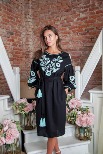 Купить вышитое платье Виктория (черная с ментолом) в Украине от производителя Галычанка