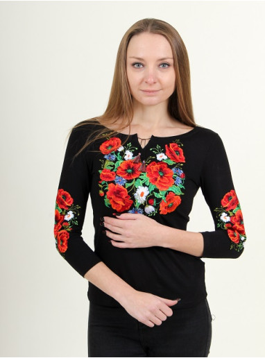 Купити жіночу футболку вишиванку Багряні маки плюс (чорна) в Україні від Галичанка