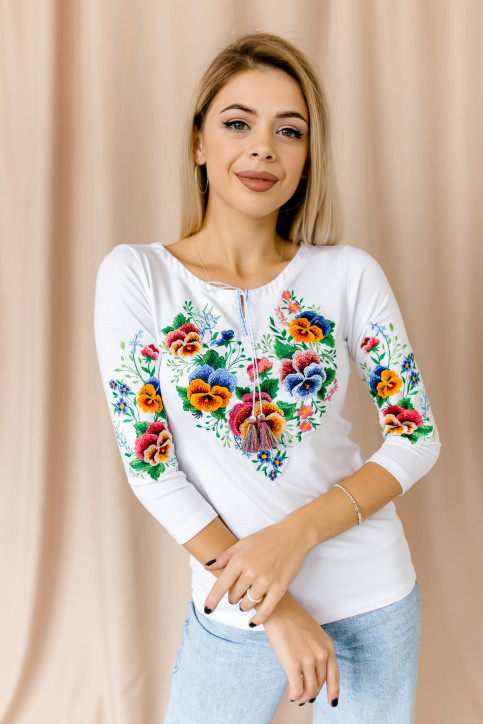 Купити жіночу футболку вишиванку Анютка плюс (біла) в Україні від Галичанка фото 1