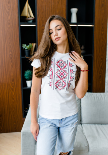 Купить женскую футболку вышиванку Оберег (белая с красним) в Украине от Галычанка