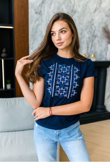 Купить женскую футболку вышиванку Оберег (синяя с синим) в Украине от Галычанка