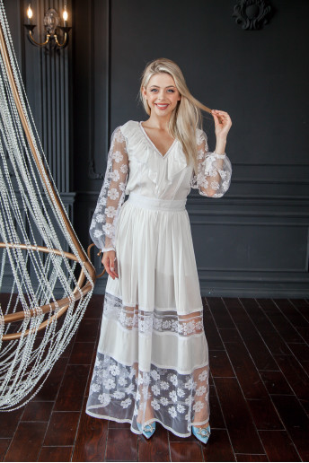 Купити жіночий костюм Щаслива мить ( білий) з вишивкою в Україні від Галичанка