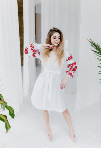 Вишите плаття Христина  (біла з червоним) купити в Україні від виробника Галичанка