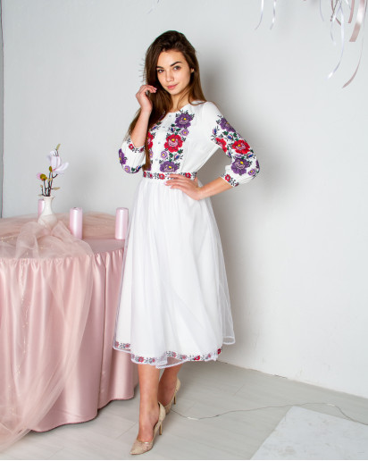 Вишите плаття Ярославна (біле) купити в Україні від виробника Галичанка