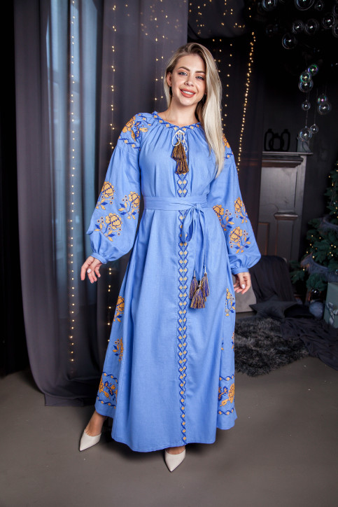 Вишите плаття Паризька троянда (блакитна з  синьо-жовтим) купити в Україні від виробника Галичанка фото 1