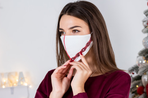 Купити захисну маску  Смужка (біла з червоним) в Україні від виробника Галичанка фото 1