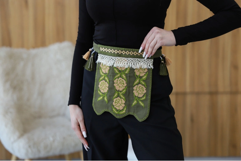 Квітниця (хакі)