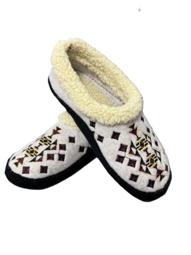 Kup domowy  Gracia  z haftem z dostawą do Ukrainy od Galychanka