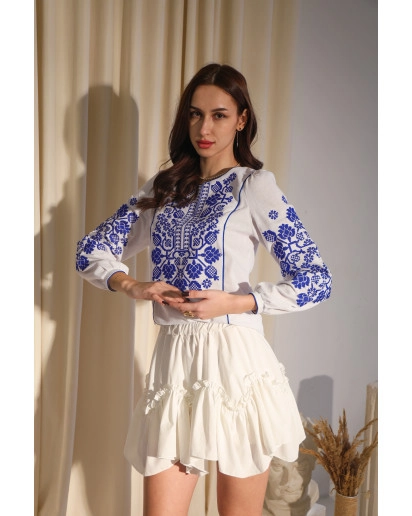 Vladana (white and blue)