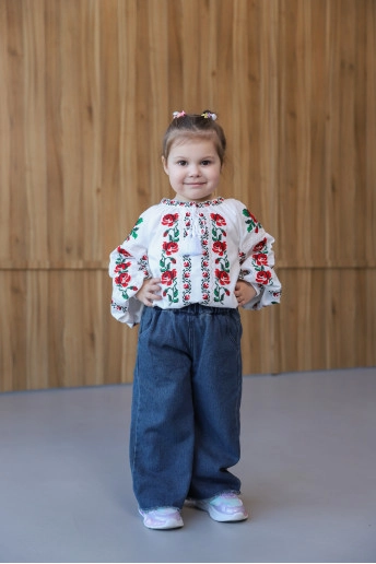 Вышиванка для девочки Цветочек (молочный) – купить в Украине от Галычанка	