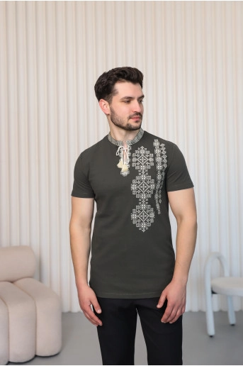 Купити чоловічу футболку вишиванку Твердиня (хакі т.) в Україні від Галичанка