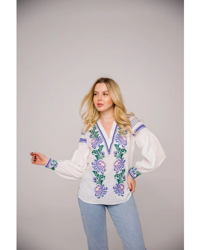 Aystra  (white with blue)