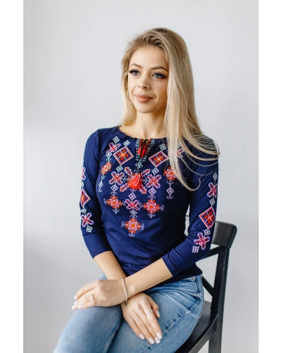 Zoryana nich (blue and red)
