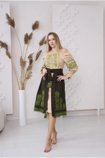 Купить женский костюм  Фемида (зеленая) с вышивкой в Украине от Галичанка