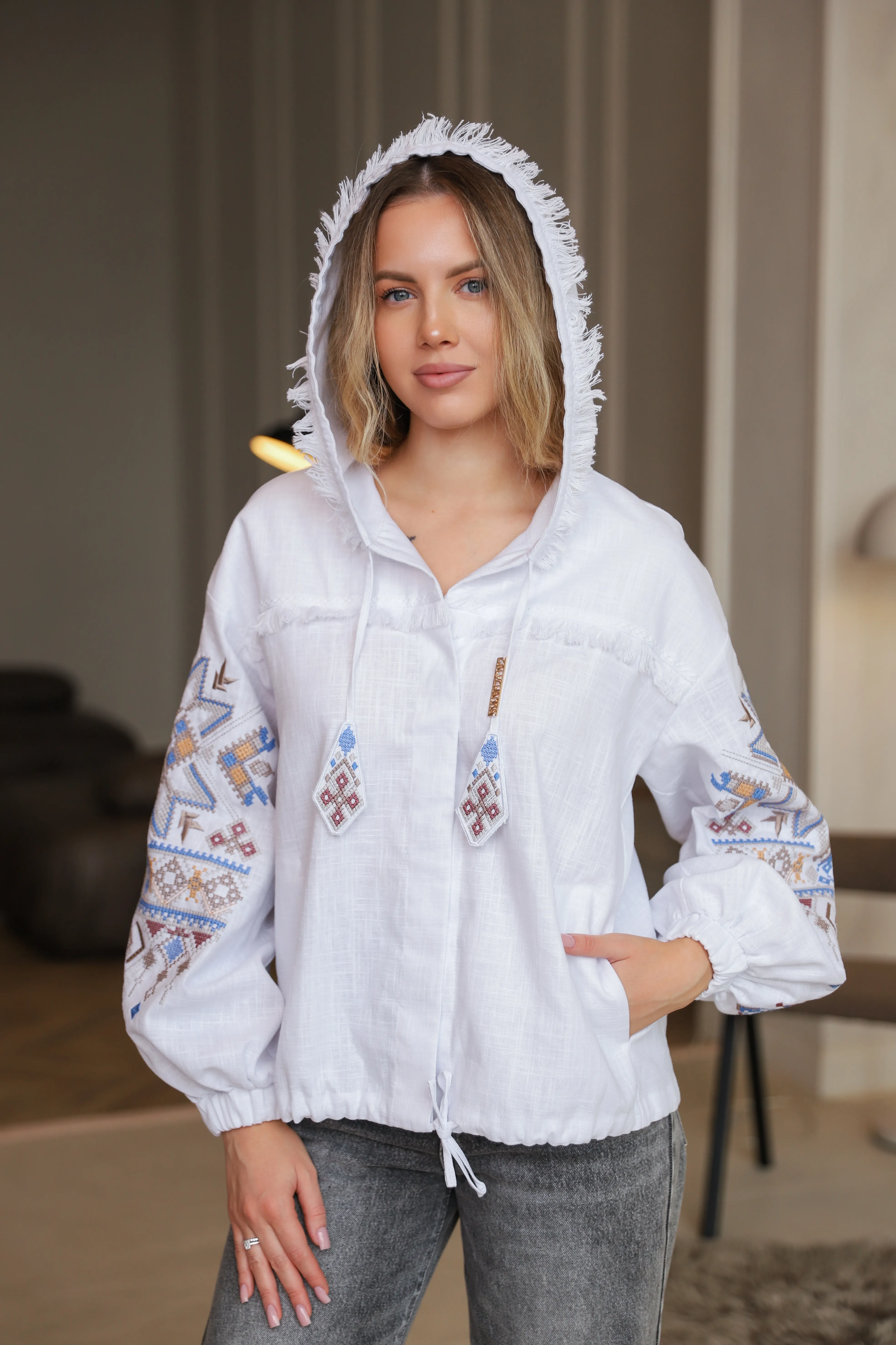 Колоритна (біла) фото 2